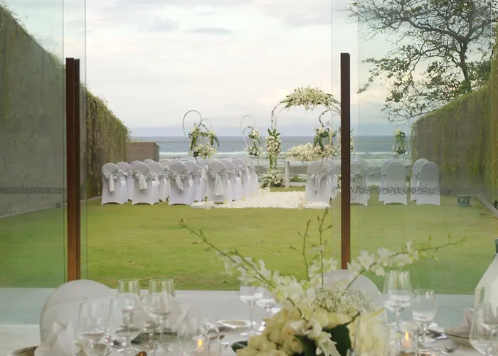 Maya & 5* Sanur (Bali)