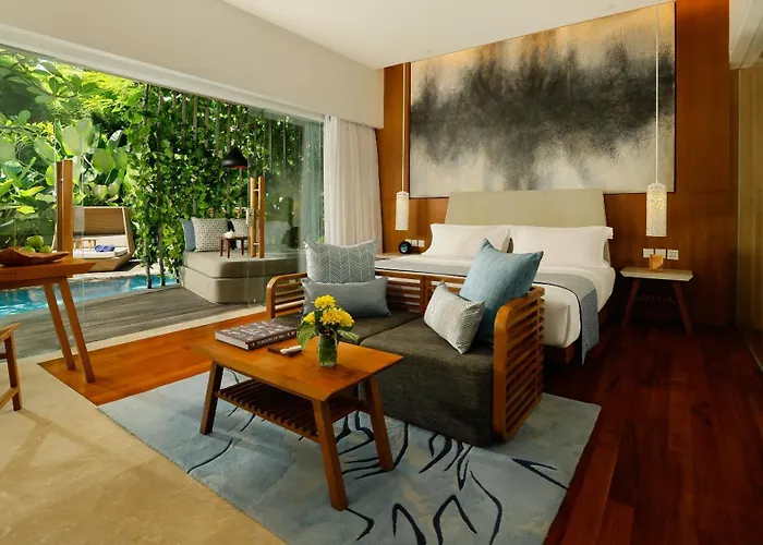 Maya & Resort Sanur (Bali)