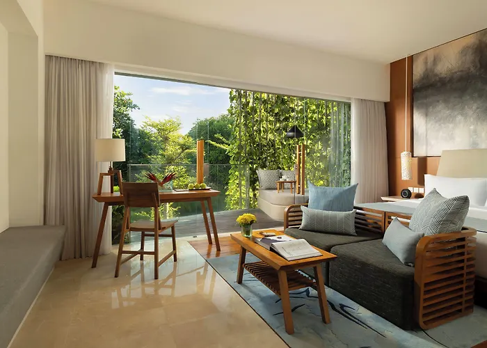 Maya & 5* Sanur
